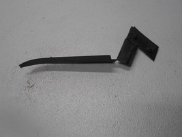1998 chevrolet S10 Front Right Passenger side Fender Bumper Filler - $27.99