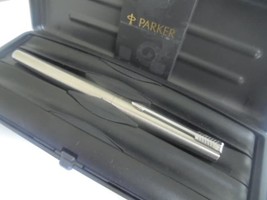 PARKER 15 Fountain pen with cap and barrel in steel Original in gift box... - £20.78 GBP