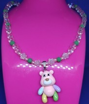 Aurora Borealis/Pearl Y2K Resin Teddy Bear Pendant Necklace 17&quot; (Pink/Green) - £5.22 GBP
