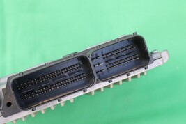 Mercedes Engine Control Unit Module ECU ECM A2721531679 A-272-153-16-79 image 3