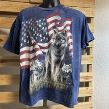 Vintage The Mountain Wolf Wolves American Flag T-Shirt Men's Size Large ... - $9.89