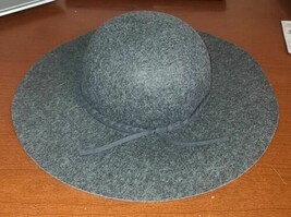 Phenix Unisex Charcoal Grey Wool Wide Brimmed Hat With Ribbon Medium. - $19.66 CAD