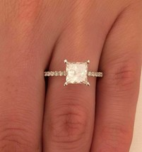 Bague de fiançailles 1,65 ct taille princesse diamant simulé or blanc 14... - £194.87 GBP