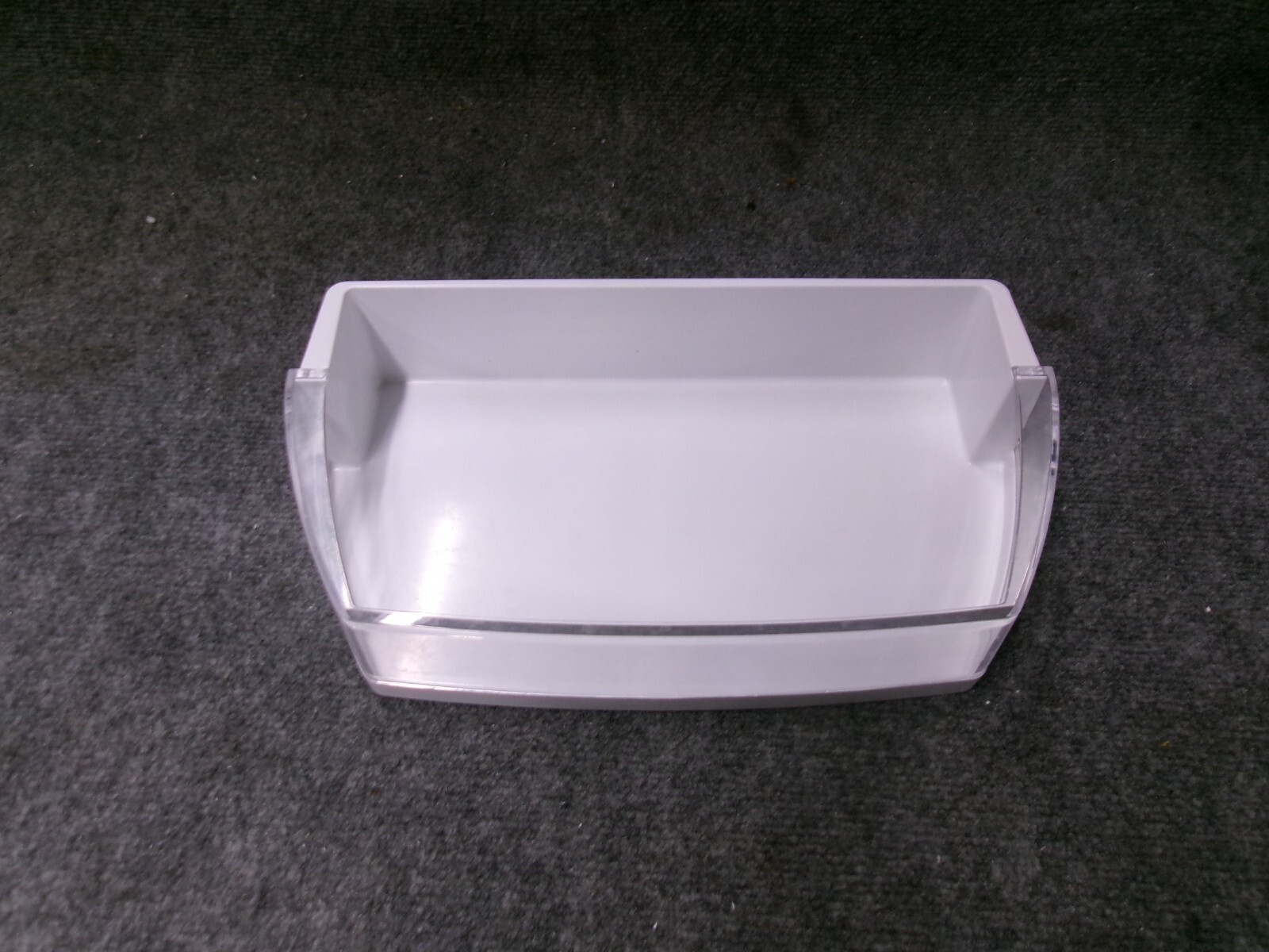 3019059400 KENMORE REFRIGERATOR RIGHT DOOR BIN - $42.00