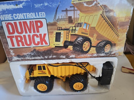 Vintage  Radio  Shack  Dump Truck  Wire  Controlled new open box requires 2 c ba - £19.64 GBP