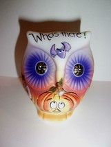 Fenton Glass &quot;Who&#39;s There?&quot; Halloween Sitting Owl Figurine LE #19/25 Kim Barley - £137.72 GBP