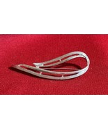 Sarah Coventry Silver Tone Textured Tear Drop Abstract Brooch Pin VTG J132 - $11.29