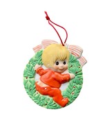 Marilyn Conklin 1984 Christmas Joy Ornament Blonde Baby Wreath R. Dakin ... - €7,66 EUR