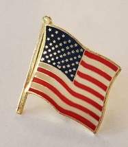 Waving American Flag Collectible Patriotic Souvenir Lapel Hat Pin Tie Tack - £13.26 GBP