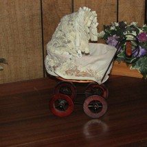 doll STROLLER wicker w/beige lining outer &#39;skirt&#39; lace canopy trim metal frame(B - £39.56 GBP