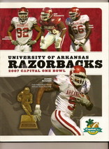 2007 Captial One Bowl Game Arkansas Razorbacks Media Guide - £26.89 GBP