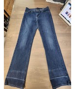 LADIES LEVI&#39;S DEMI CURVE CLASSIC STRAIGHT LEG JEANS 14/32 Y2K look - $30.18 CAD