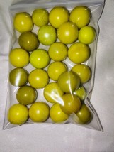 (Lot 25) Vintage .60 Inch 15mm Yellow/Avocado UV  Marbles - $222.06 MXN