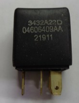 JEEP DODGE CHRYSLES 04606409AA RELAY OEM TESTED FREE SHIPPING 1 YEAR WAR... - £5.45 GBP