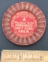 Vintage Sterling Meadow Gold Dairy Curd Milk Bottle Cap Oklahoma City OK 2 1/8&quot; - £8.23 GBP