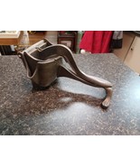 1950s Vintage Wear-Ever  Aluminum Citrus Press Juicer - $455.47 MXN