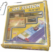 NIOB Playart Shell Oil Gas Station  Playset Die Cast Metal Vehicles Vintage - £31.00 GBP