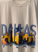 T-SHIRT Unisex: "Dallas Texas" With City Scape Hanes Brand New All Sizes - £11.99 GBP