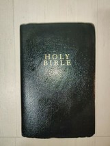 Zondervan Gift &amp; Award Holy Bible 2001 NIV Red Letter Black Cover No Writing  - £10.16 GBP