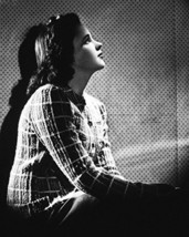 Judy Garland Striking Moody B/W Profile 16x20 Canvas Giclee - £54.81 GBP