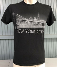 New York City Small Bridge Skyline T-Shirt  - £9.36 GBP