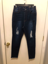 NWT Fashion Nova Top Of My List Distressed Jeans SZ 13 30X28 Dark Wash - $301.34 MXN