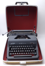 Royal Citadel Manual Grey Typewriter 1957 Portable w/ Case - £85.40 GBP