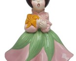 Vintage Atlantic Stampo Girl Caroler Ceramica Flower Girl Figurina Statua - £19.72 GBP