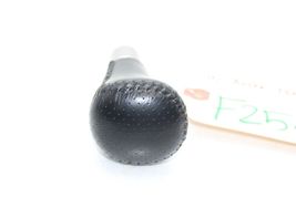 04-08 ACURA TSX Shift Knob F2556 image 4