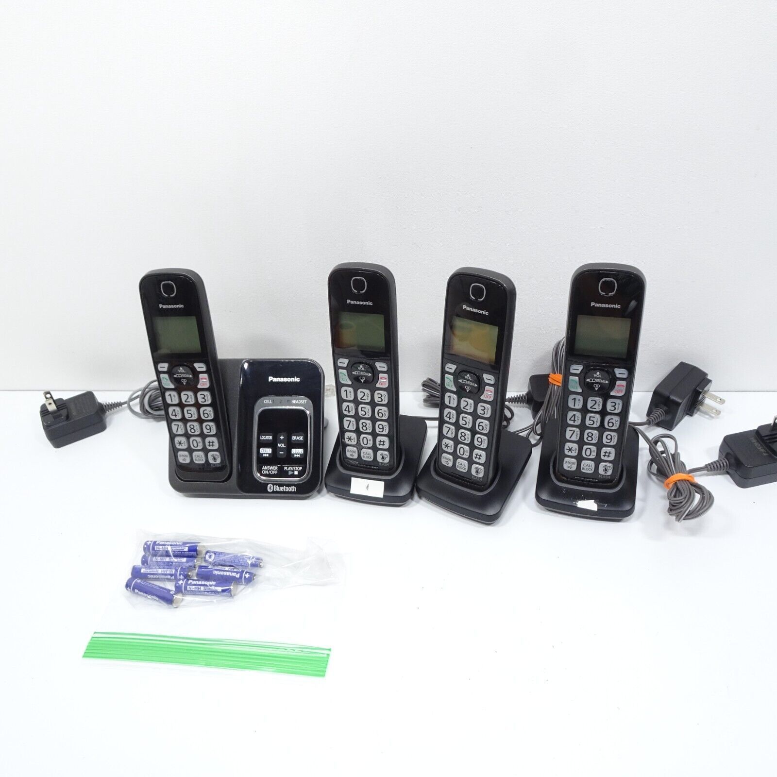 Panasonic KX-TGD560 Link2Cell Bluetooth Cordless Phone System w/4 Handsets Base - $35.99