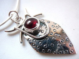 Garnet 925 Sterling Silver Necklace Unique Tribal Style Red New - £19.68 GBP