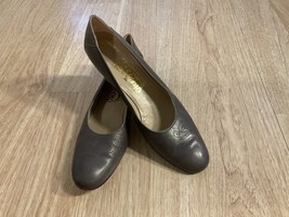 Shoes Salvatore Ferragamo Women’s Size 9 1/2 AAA Leather Grey Narrow - £29.89 GBP