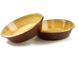 Antique rustic flan pie plates vtg Yelloware pottery tart dishes country kitchen - £74.42 GBP