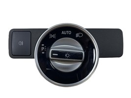 2019 Infinity QX30 Headlight and Auto &amp; Fog Light Switch OEM - $39.55