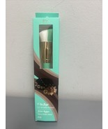 Juvias I Am Magic Flat Top Foundation Brush (Green &amp; White) - $391.58 MXN