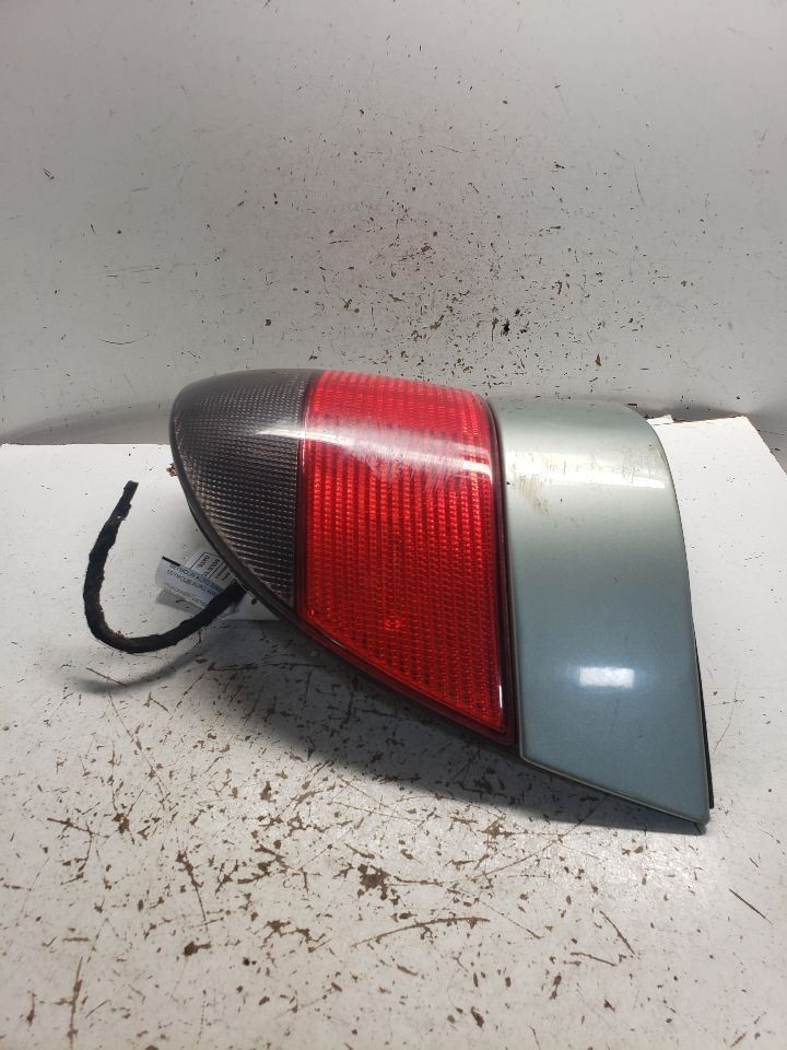 Driver Tail Light Station Wgn Quarter Panel Mounted Fits 99-01 SAAB 9-5 13630... Item image 7