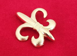 Givenchy NY Paris Gold Tone Fleur de Lis Brooch Pin VTG Signed - £63.14 GBP