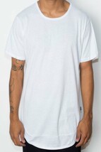 Men&#39;s White Seam Elongate Tee - €15,50 EUR