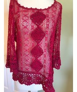 Vtg LISA Fuschia Pink Crochet Ribbon Top. PM - $526.87 MXN