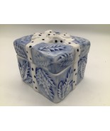 Hand-Painted Ceramic Gift Box Candle Holder - Blue leaves with polkadot Bow - $274.49 MXN