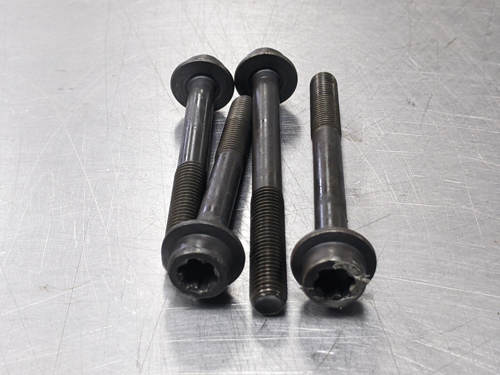 Camshaft Bolt Set For 13-15 Ford Explorer  3.5  w/o Turbo - $19.75