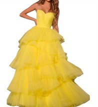 Jovani sweetheart tiered ballgown size 2 - $620.14 CAD