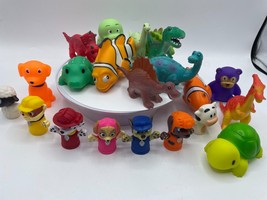Children's Bath Pool Toy Lot Paw Patrol Finger Puppets Finding Nemo Dinosaurs - $9.49