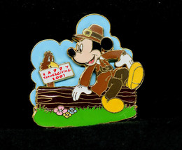 Disney Limited Edition Mickey Mouse Sitting And Talking To Turkey  Pin #8236 LE - £10.19 GBP