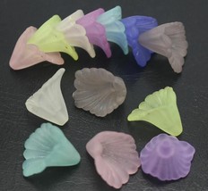 Lily Bell Flower Spacer Bead End Cap Acrylic10x12mm (.40x.47 inch) - $59.96 MXN