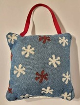 Winter /Christmas Door Hanger Tapestry Penguin w/Snow Cone Holiday Decor... - $7.91