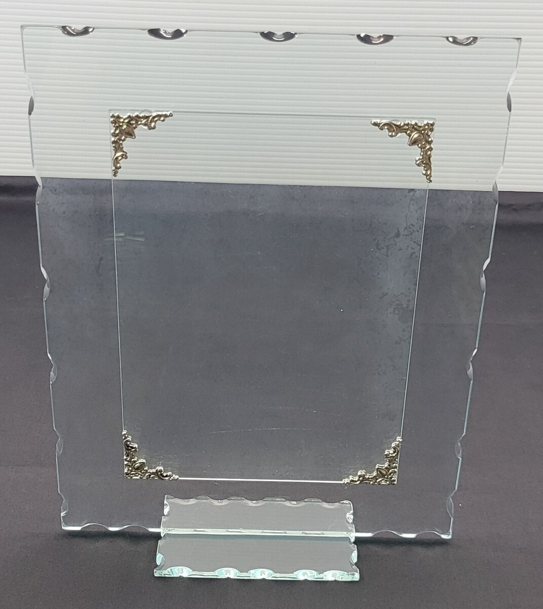 *A) Vintage Art L/25 Glass Manufacturers Tabletop Frame Made in Italy - $14.84