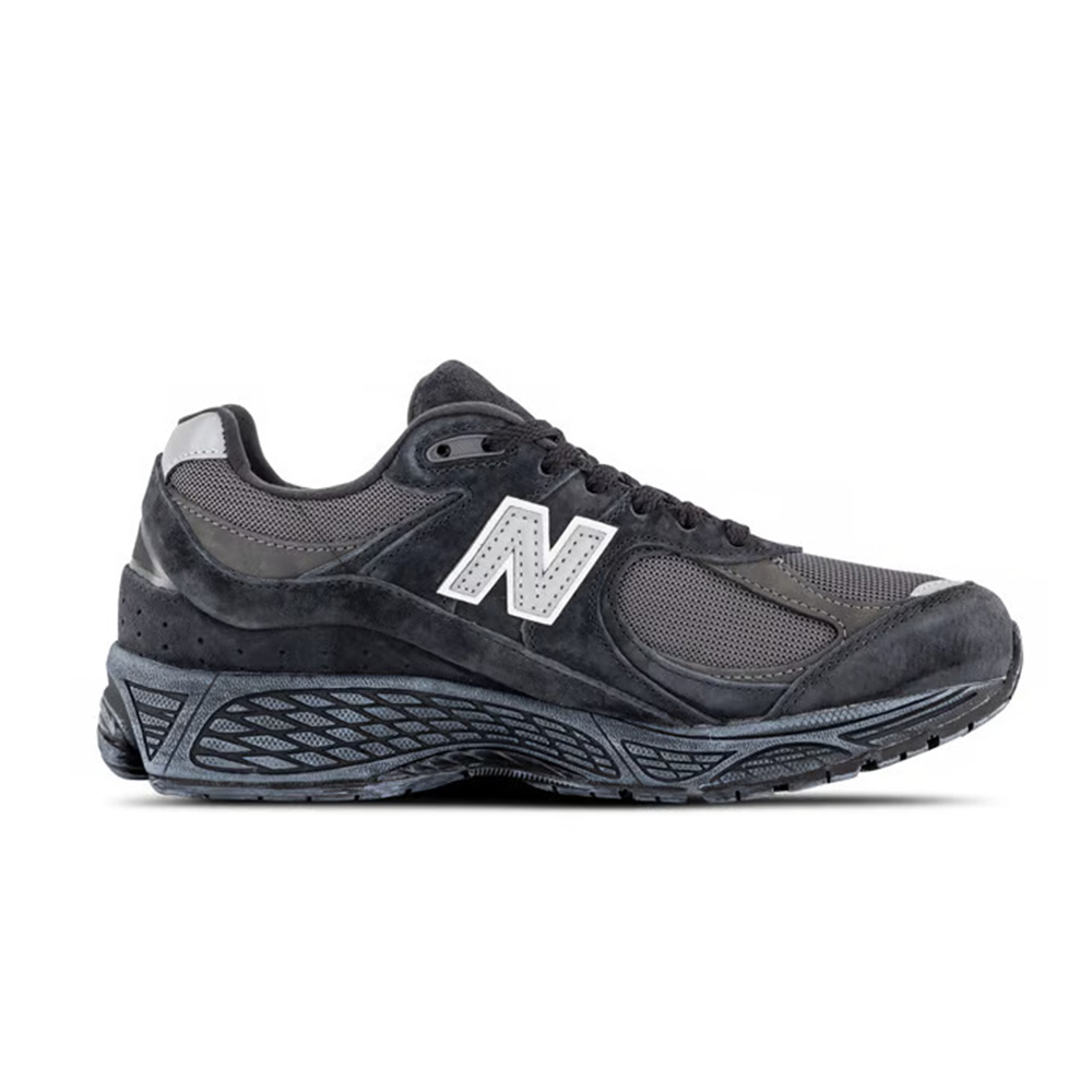 New Balance 2002R 
