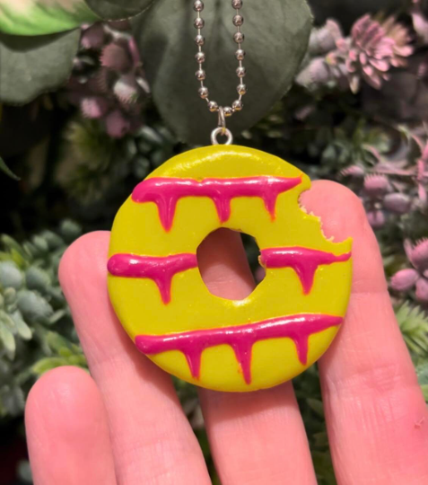 Handmade PARTY RING BAUBLE pink &amp; yellow BISCUIT car XMAS hanging DECORA... - $12.95