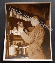 1940s WWII US Army Sargent Mixes Chemicals Photo Lab Europe B&amp;W Snapshot Photo - £3.50 GBP